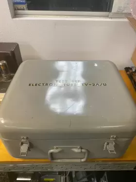 TV-2A-U FEDERAL TELEVISION CORPORATION Electron Tube Set #2