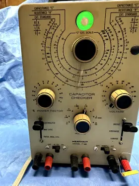 IT-29 HEATHKIT Capacitor Checker