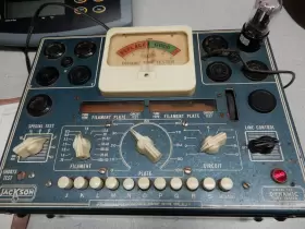 MODEL-103 JACKSON Vacuum Tube Tester Great Roll Typed