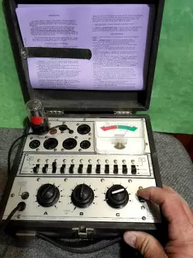 1100C MERCURY Radio Vacuum Tube Tester Setups