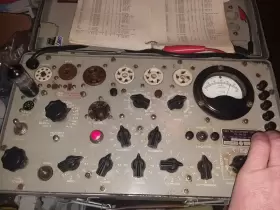 TV7A MILITARY Tube Tester Repair #2