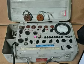 TV-10B-U NAVY BUREAU OF SHIPS Tube Tester