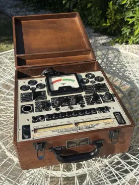 Precision Apparatus Co. 912p Vintage Model 912 Electronamic Tube Tester Powers On Parts Repair