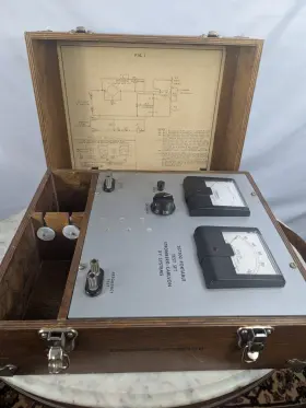 207300 STROMBERG CARLSON Set Frequency Volt Meter