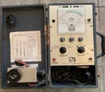 B&k Dyna-quik Model 400 Vintage Vacuum Tube Tester Checker With C40 Adapter S21. Fixed Price $155.00.